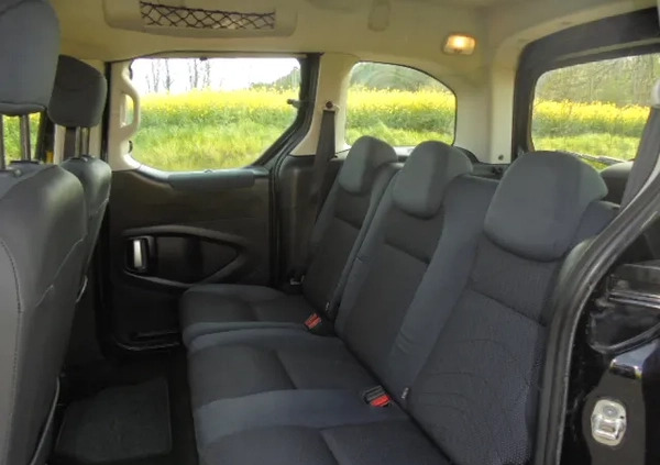 Peugeot Partner cena 15800 przebieg: 235700, rok produkcji 2010 z Sieradz małe 154